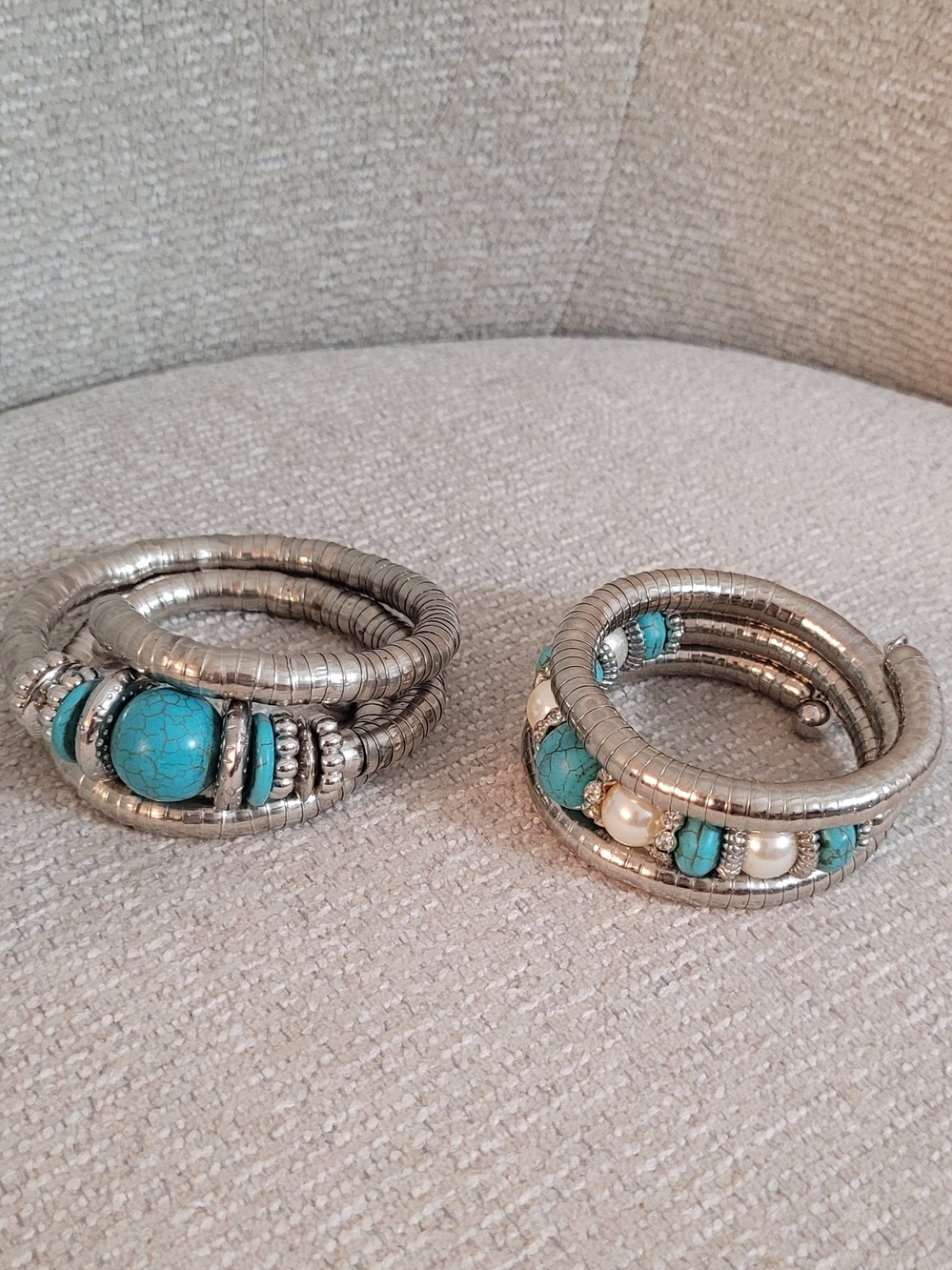 Faux Turquoise Bead Silver Coil Bracelet Stretch Wrap